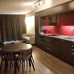 Entertainment District, Downtown Toronto, 1 Bed plus den. Pure Comfort