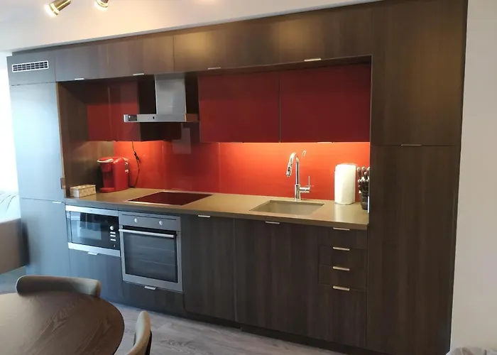 Entertainment District, Downtown Toronto, 1 Bed plus den. Pure Comfort